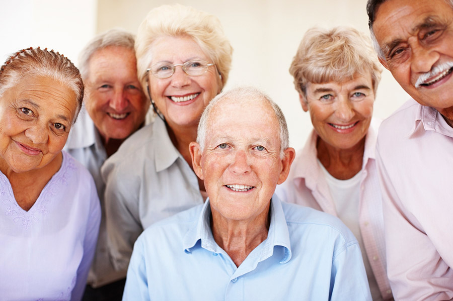 5 Social Activities For Seniors Who Live Alone